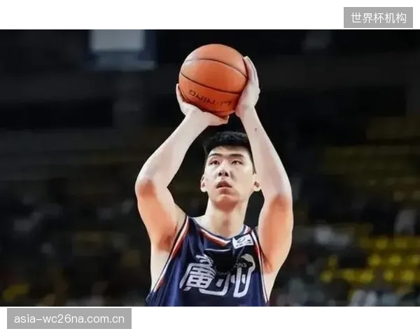 广东队创下罕见赛季奖项空白纪录，凸显球队正经历阵容深度考验。